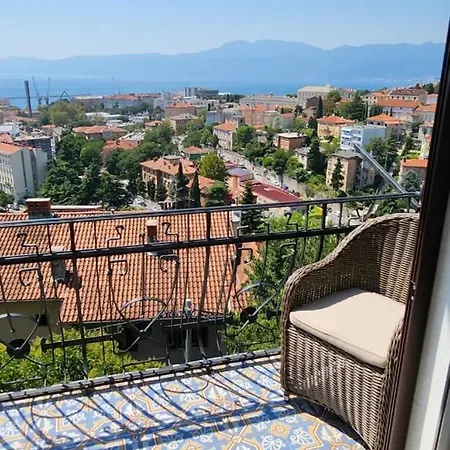 Apartment Crema Di Oro 1 *